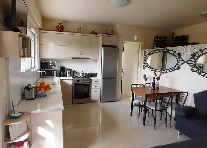 Olga's Hill * Perama (Corfu)