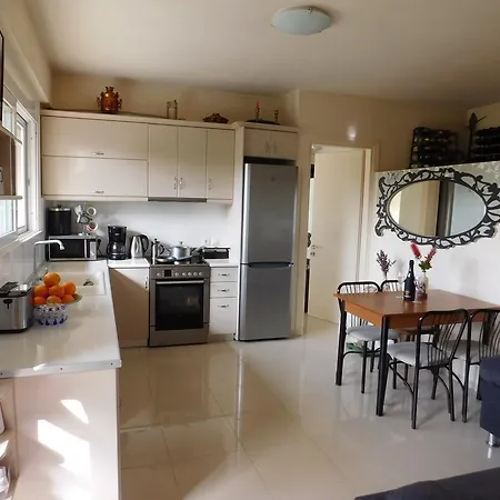 Olga's Hill * Perama (Corfu)