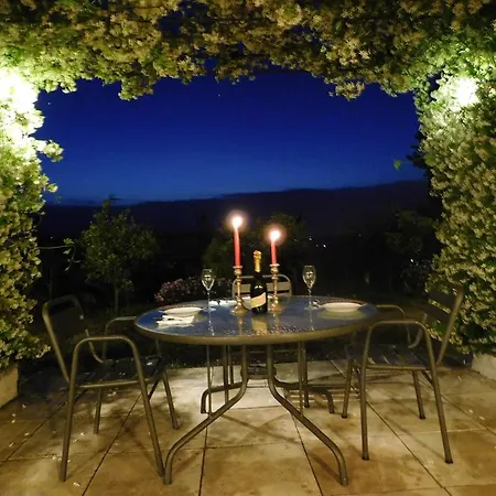 Olga's Hill Feriehus